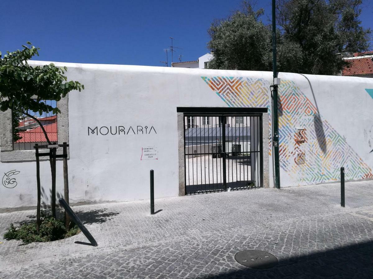 Appartamento Mouraria House And Quiet With A Balcony Lisbona