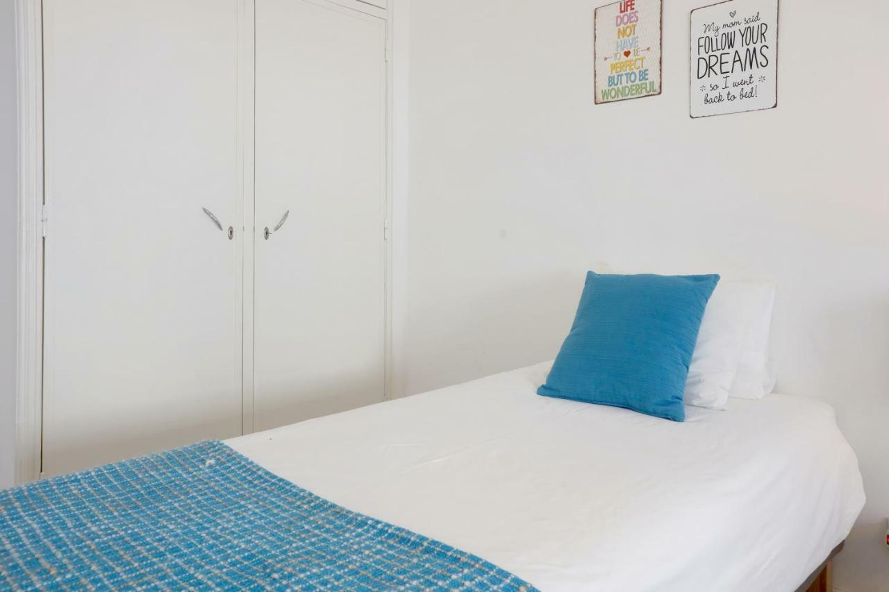 Mouraria House And Quiet With A Balcony Appartamento Lisbona