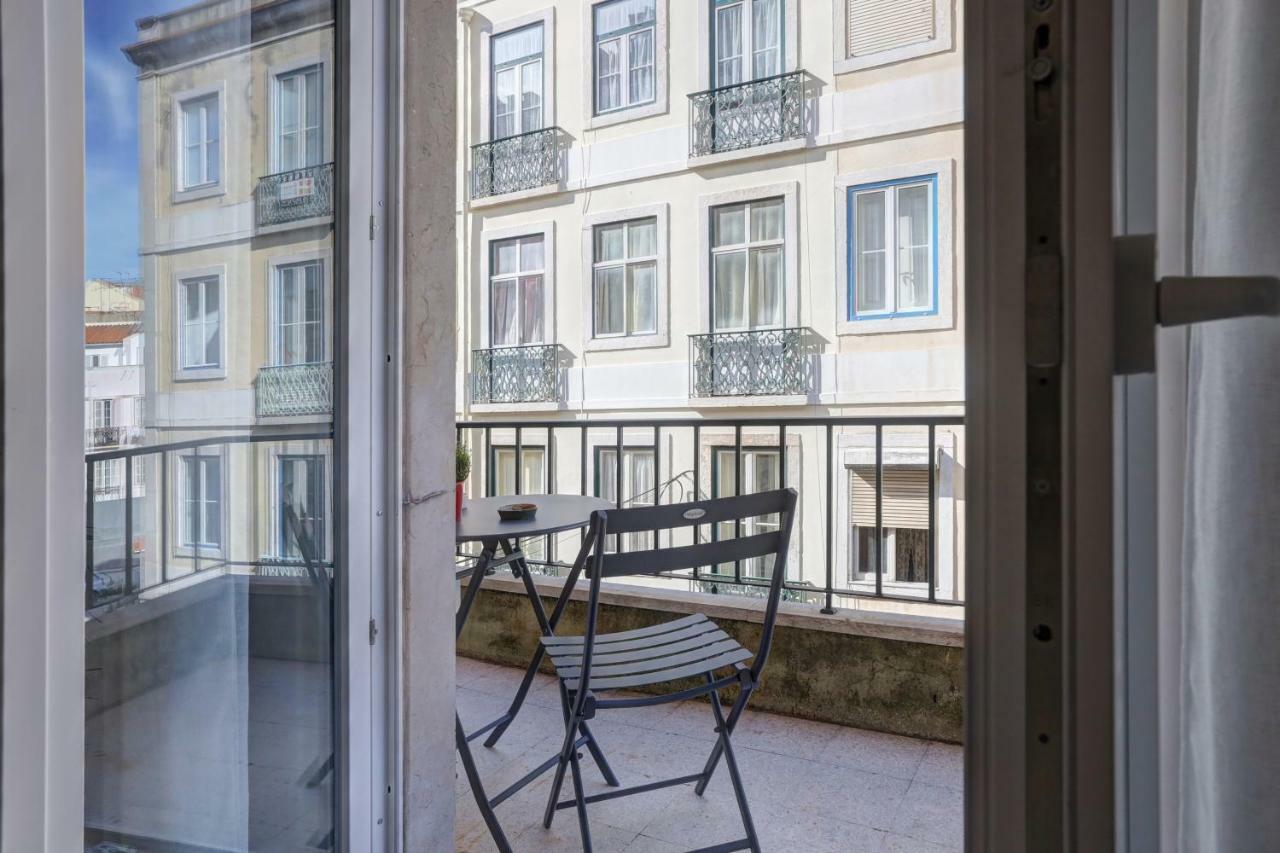 Appartamento Mouraria House And Quiet With A Balcony Lisbona